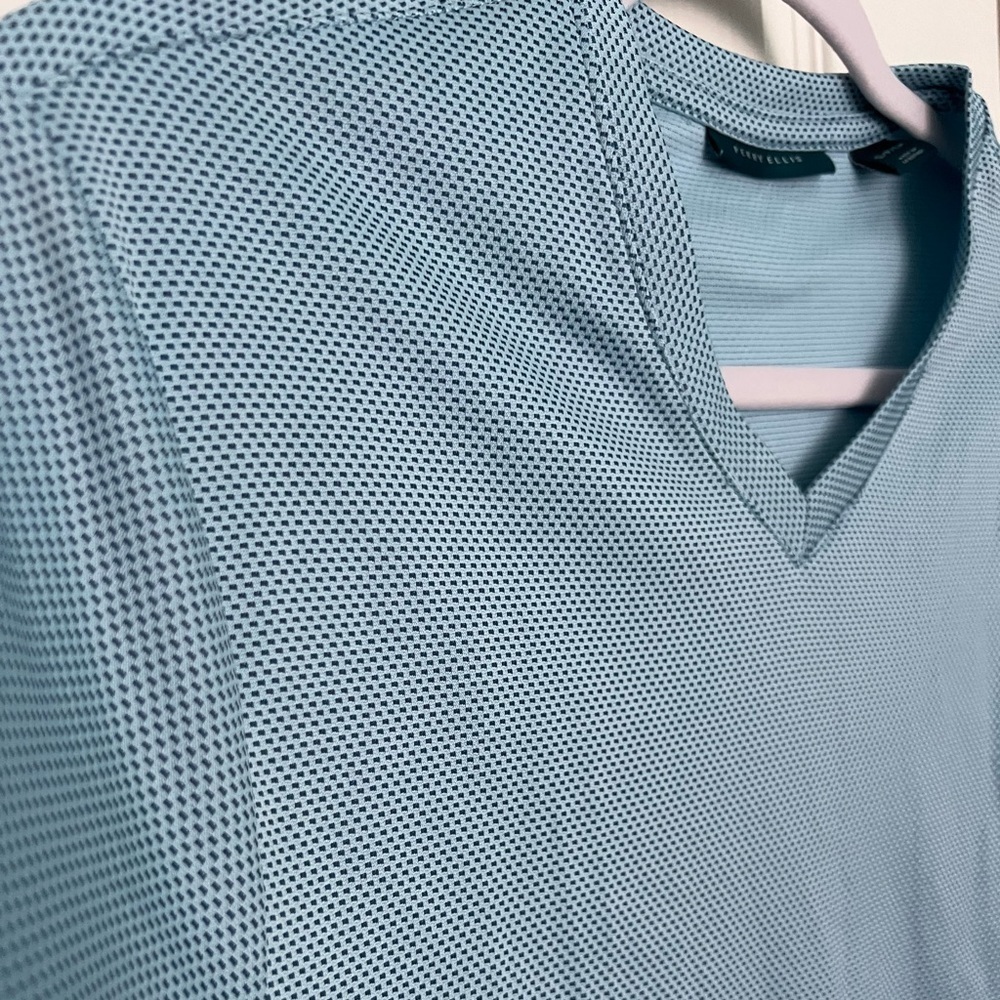 Mens Sports Jersey, size Small by Perry Ellis, New but no Tags